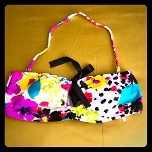 O’Neill bandeau swimsuit top sz. medium